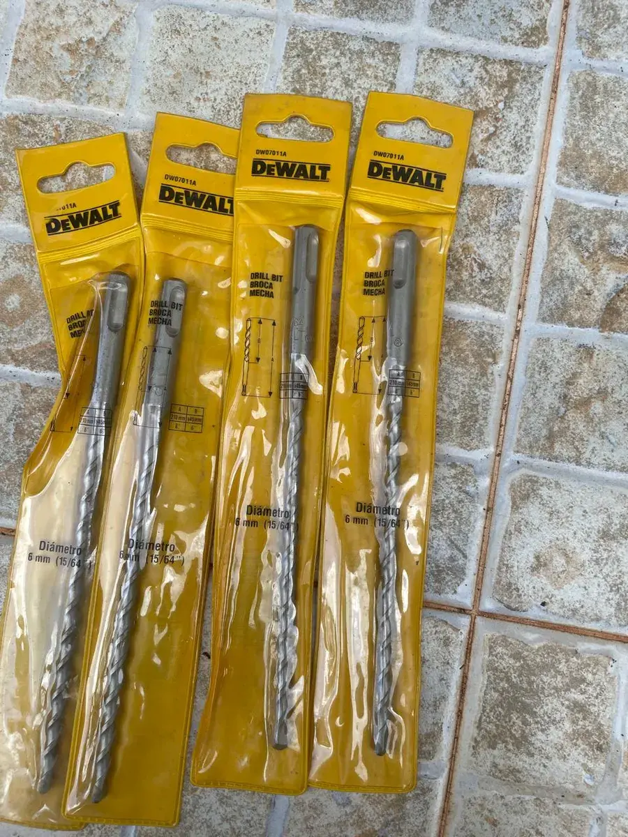 Medium 6 mm mason bits