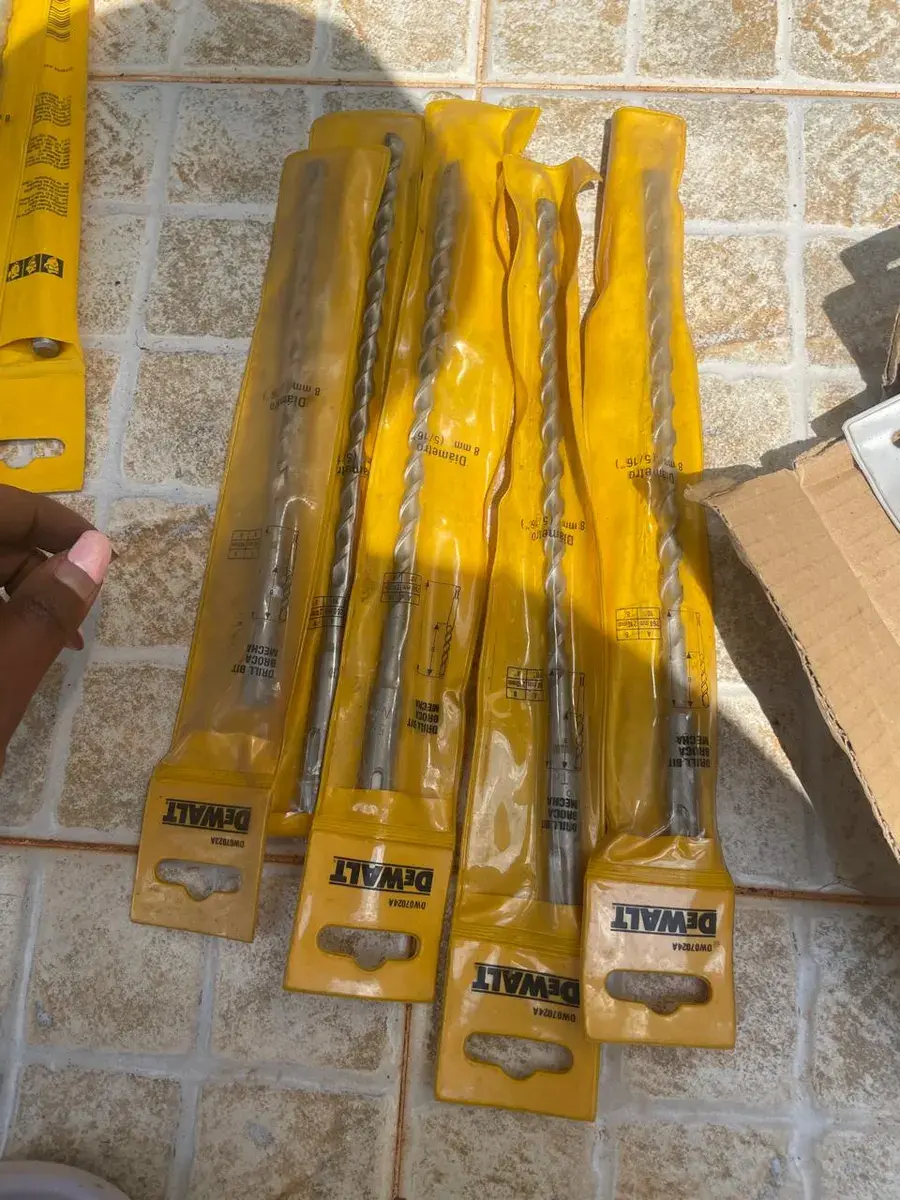 Long 8 mm mason bits