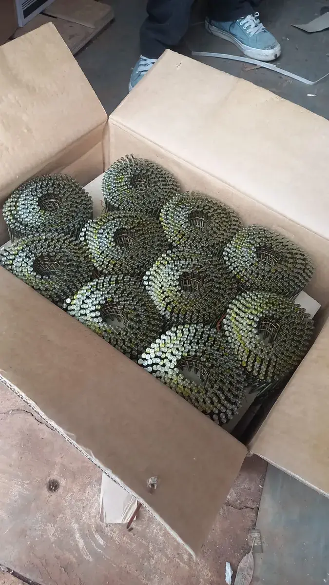 Coil nails 65 mm (9000 nails)