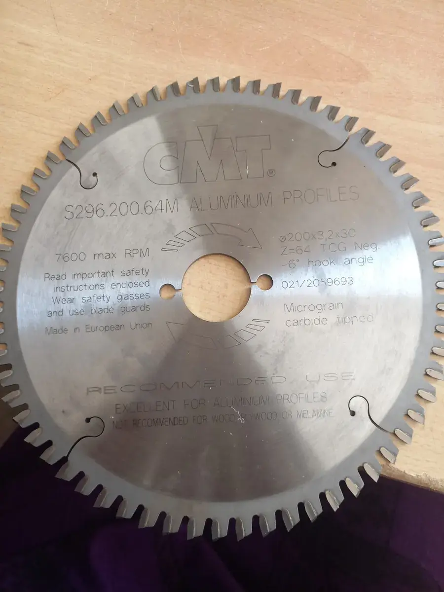 Aluminum profile circular blade (200 x 3.2 x 30)
